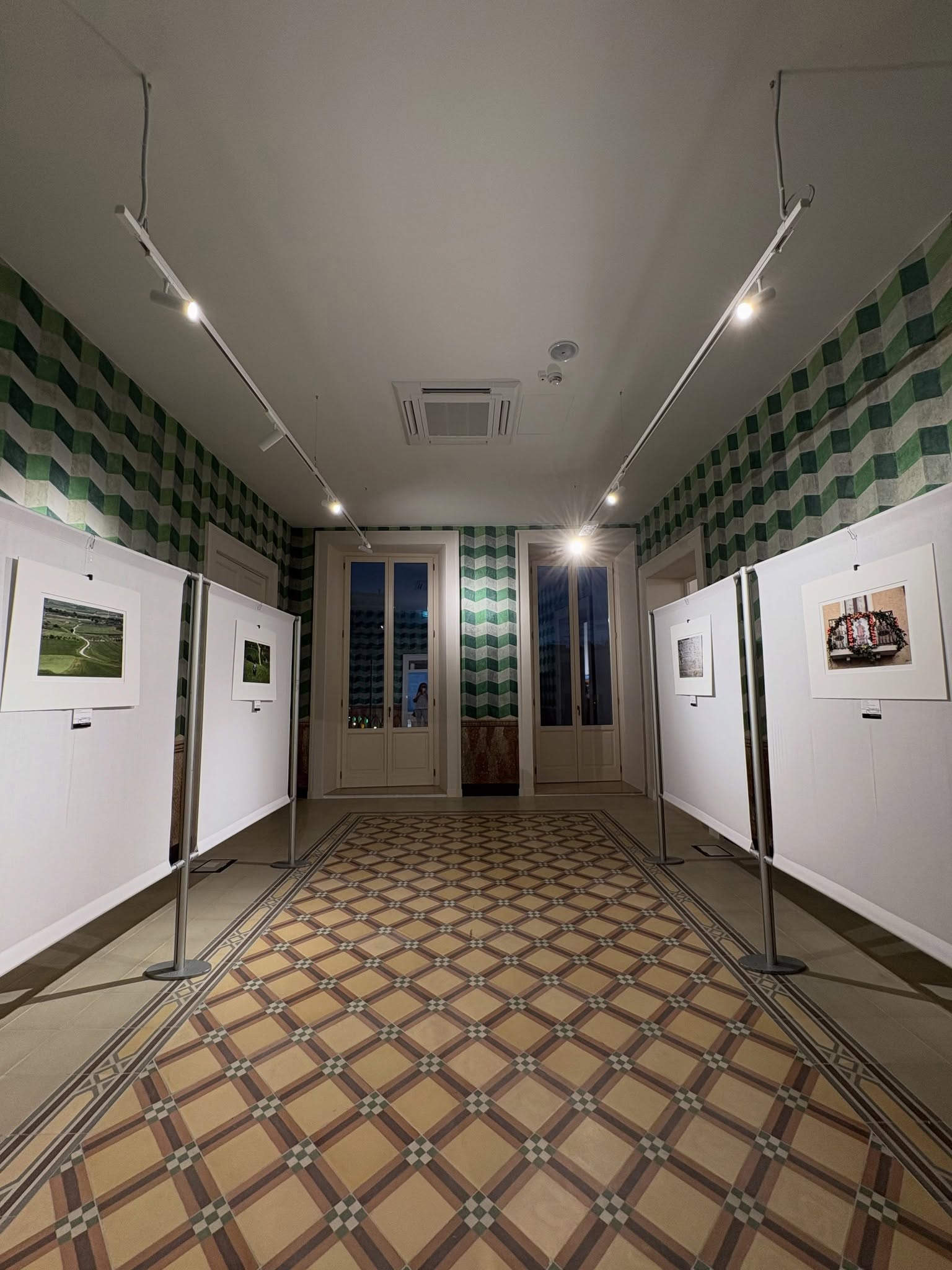 Scopri di più sull'articolo Inaugurata mostra fotografica “Orizzonte terra” di Franco Giacopino